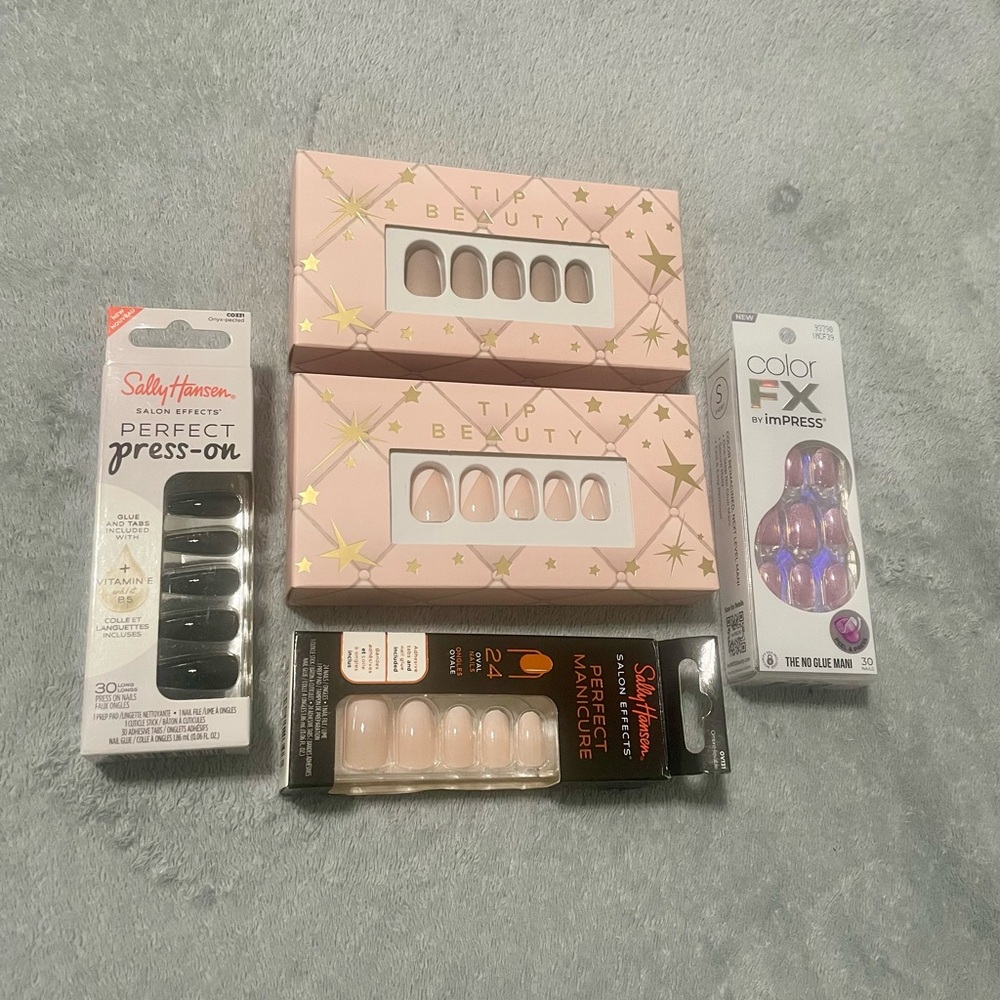 Assorted Press-On Nail Sets